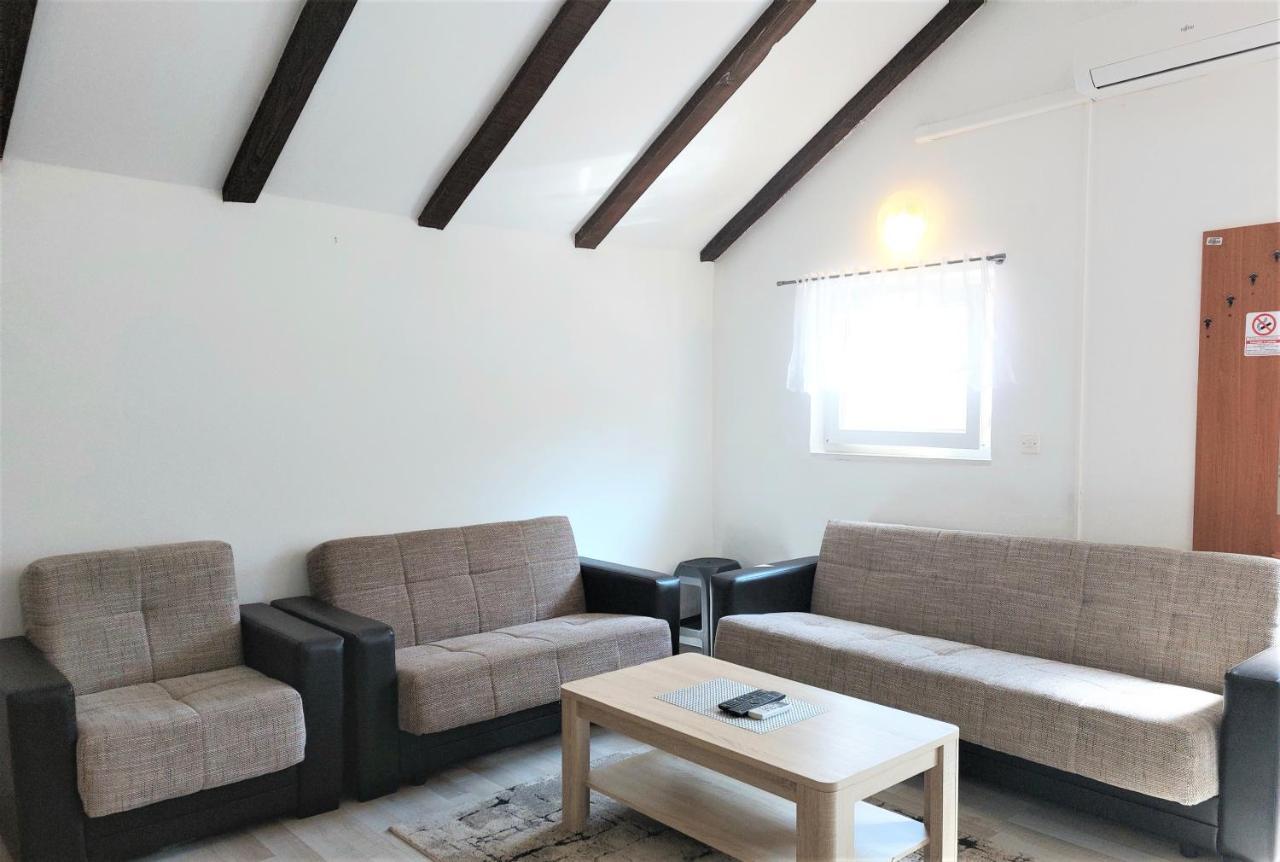 Amore House With Apartment Umag Bagian luar foto